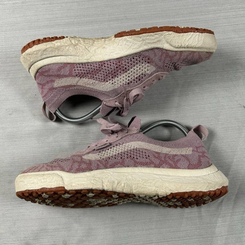 Vans UltraRange VR3 Women’s Size 8.5 Skateboard Shoes Pink Athletic Sneakers